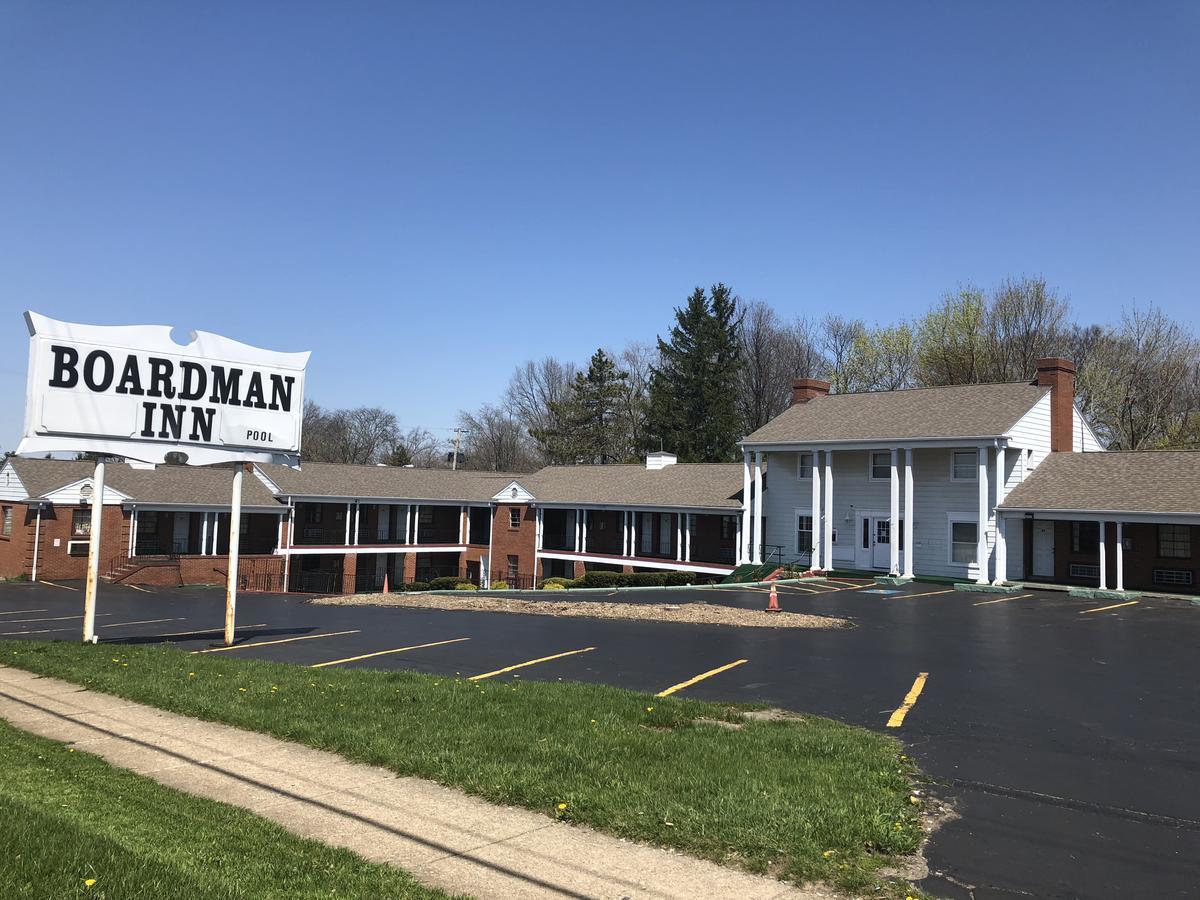 Boardman Inn Youngstown Exterior photo